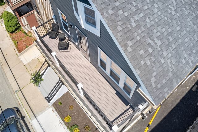 19 High St. 2, Somerville, MA 02144
