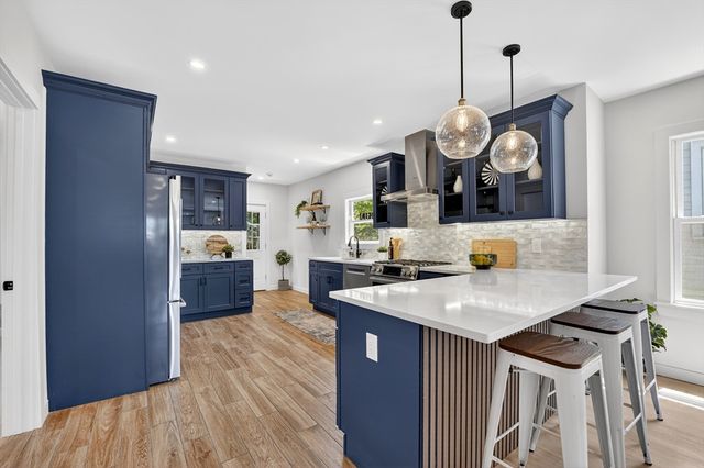 19 High St. 2, Somerville, MA 02144
