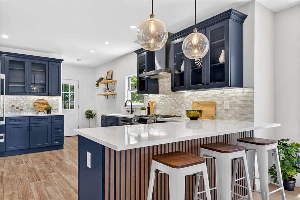 19 High St. 2, Somerville, MA 02144