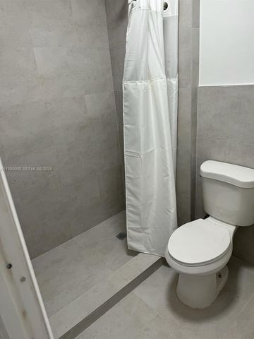 111 SW 8th Ct 1-2, Hallandale Beach, FL 33009