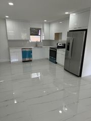 111 SW 8th Ct 1-2, Hallandale Beach, FL 33009