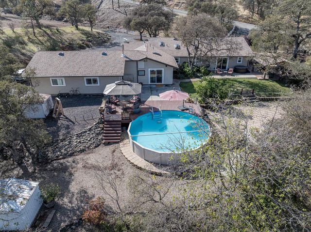 2155 El Faro Way, La Grange, CA 95329