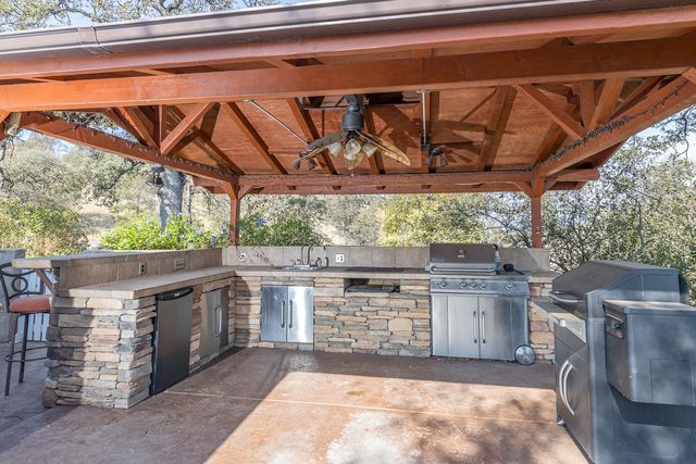 2155 El Faro Way, La Grange, CA 95329