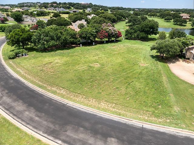 2200 Lauren DR, Spicewood, TX 78669