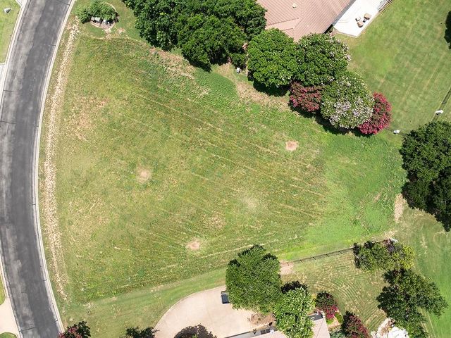 2200 Lauren DR, Spicewood, TX 78669