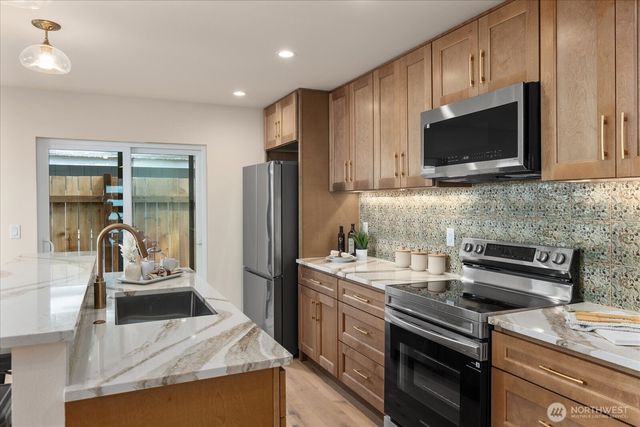 3706 NE 137th Street, Seattle, WA 98125
