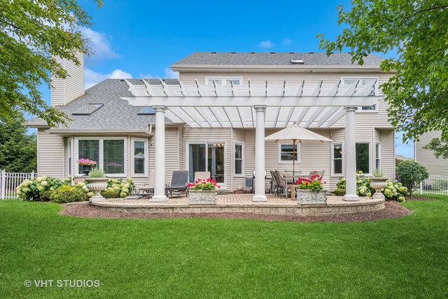 324 Aspen Lane, Aurora, IL 60504