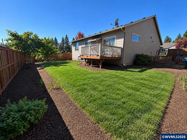 164 SW Mallard St, Mcminnville, OR 97128