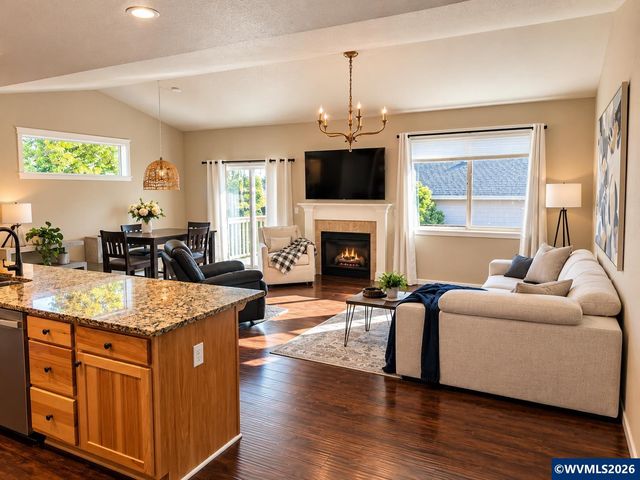 164 SW Mallard St, Mcminnville, OR 97128
