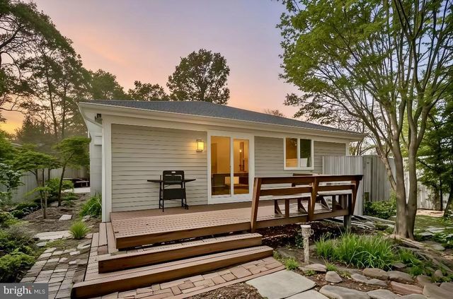 715 MASSACHUSETTS AVE, Somers Point, NJ 08244