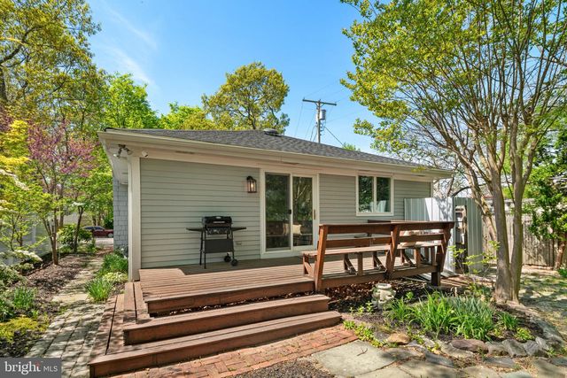 715 MASSACHUSETTS AVE, Somers Point, NJ 08244