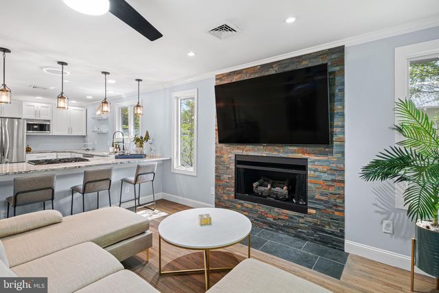 715 MASSACHUSETTS AVE, Somers Point, NJ 08244