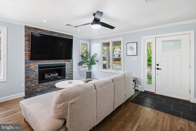 715 MASSACHUSETTS AVE, Somers Point, NJ 08244
