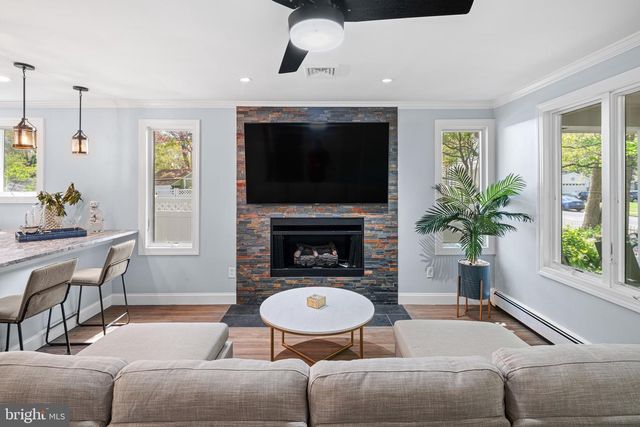 715 MASSACHUSETTS AVE, Somers Point, NJ 08244