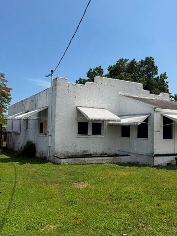 3322 SW 9th Street, Miami, FL 33135
