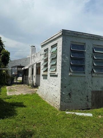 3322 SW 9th Street, Miami, FL 33135