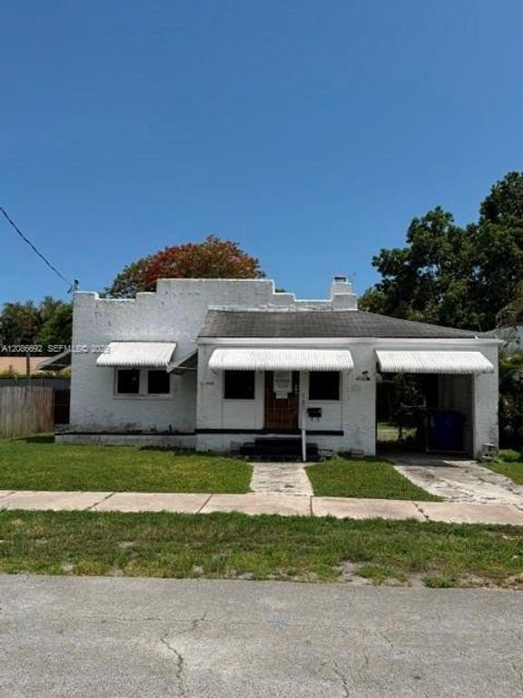 3322 SW 9th Street, Miami, FL 33135