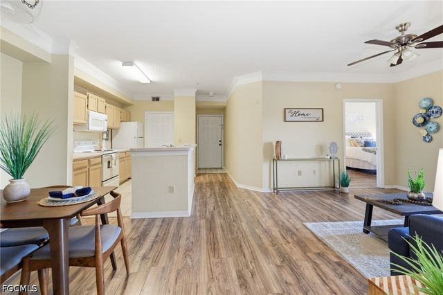 11510 Villa Grand 421, Fort Myers, FL 33913