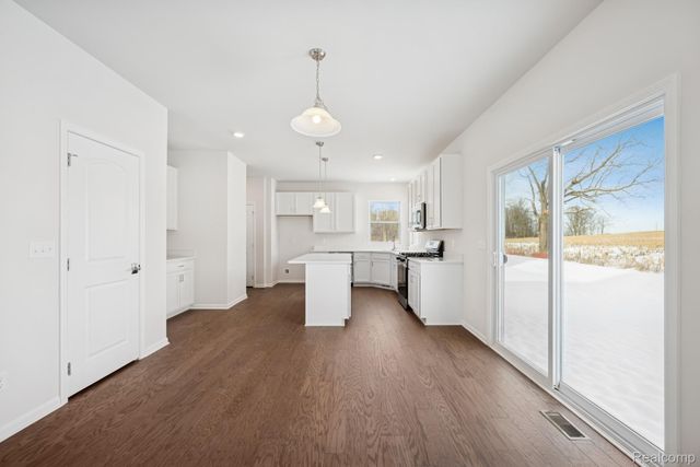 27108 Silo Drive, Saline, MI 48176