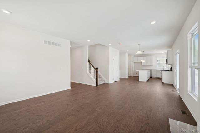 27108 Silo Drive, Saline, MI 48176