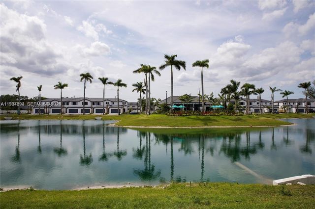 5001 Peacock Way 5001, Dania Beach, FL 33312