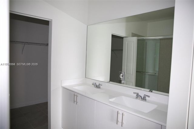 5001 Peacock Way 5001, Dania Beach, FL 33312