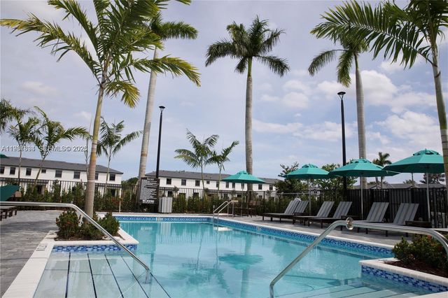 5001 Peacock Way 5001, Dania Beach, FL 33312