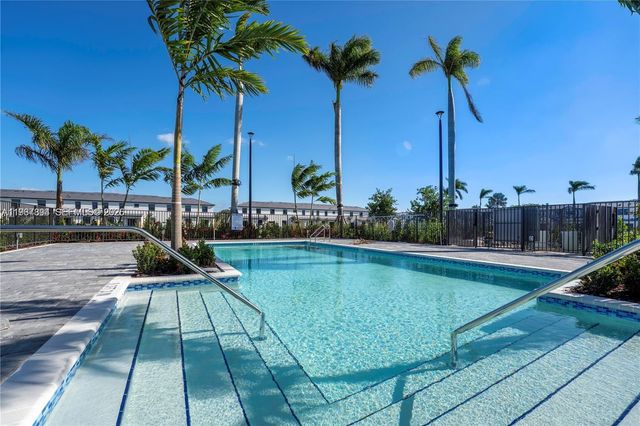 5001 Peacock Way 5001, Dania Beach, FL 33312