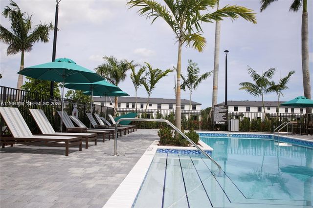 5001 Peacock Way 5001, Dania Beach, FL 33312