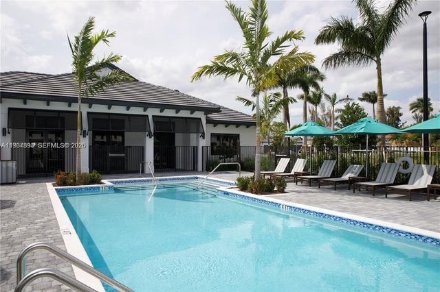 5001 Peacock Way 5001, Dania Beach, FL 33312