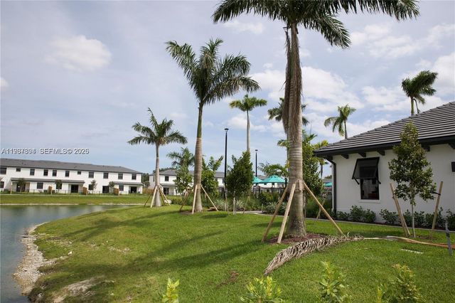 5001 Peacock Way 5001, Dania Beach, FL 33312