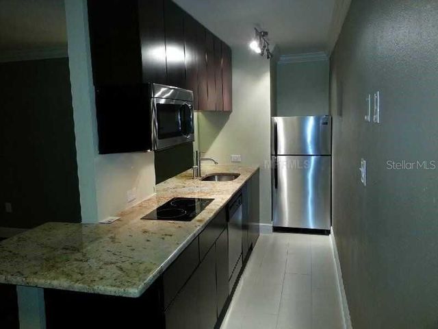 1301 S HOWARD AVENUE B17, Tampa, FL 33606