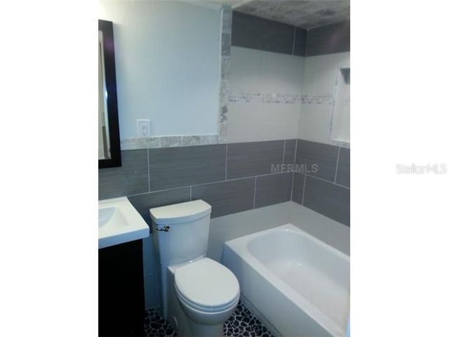 1301 S HOWARD AVENUE B17, Tampa, FL 33606