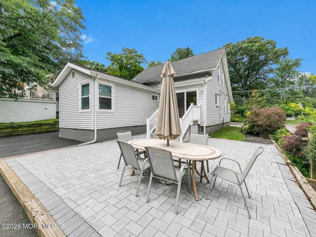 29 Tindall Road, Middletown, NJ 07748