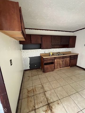 2594 Saint Paul Street, Indianapolis, IN 46203