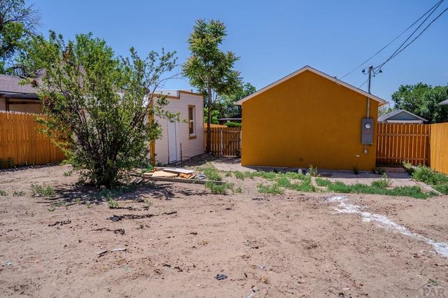 1605 E 10th St, Pueblo, CO 81001