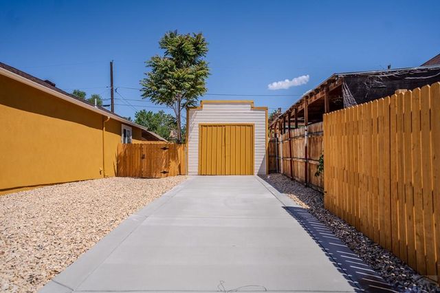 1605 E 10th St, Pueblo, CO 81001