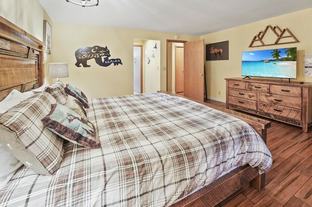 17704 Rogue Lane, Sunriver, OR 97707