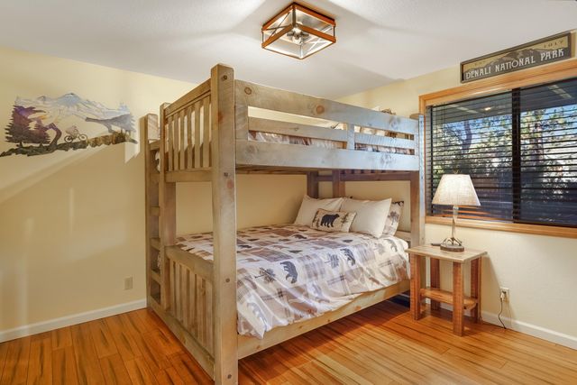 17704 Rogue Lane, Sunriver, OR 97707