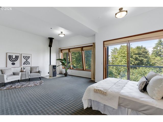 2206 Sw HOFFMAN Ave, Portland, OR 97201