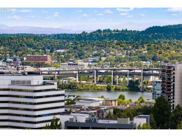 2206 Sw HOFFMAN Ave, Portland, OR 97201