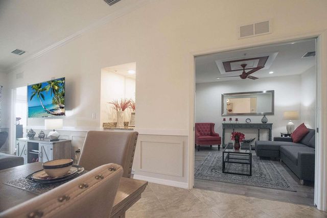 5557 PALMER CIRCLE 205, Bradenton, FL 34211