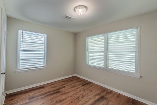 124 N Washington Street, Texas City, TX 77591