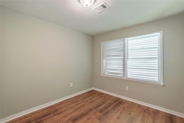 124 N Washington Street, Texas City, TX 77591