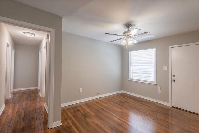 124 N Washington Street, Texas City, TX 77591