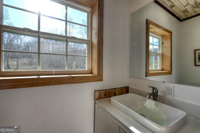 734 Bell Creek Road, Hiawassee, GA 30546