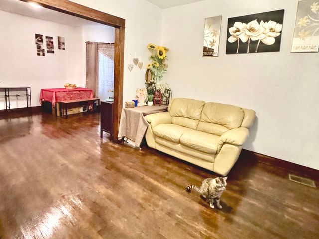 3424 W 64th Place, Chicago, IL 60629