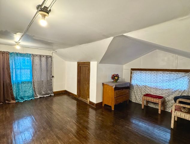 3424 W 64th Place, Chicago, IL 60629