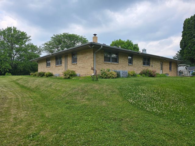 2916 School Street, Rockford, IL 61101