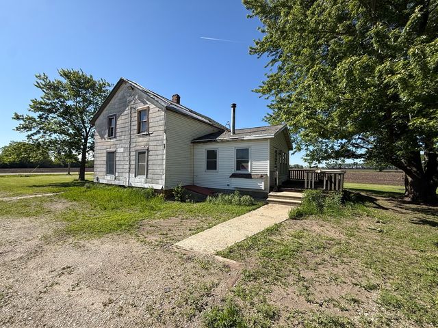 4883 N 19000 Road W, Gardner, IL 60424